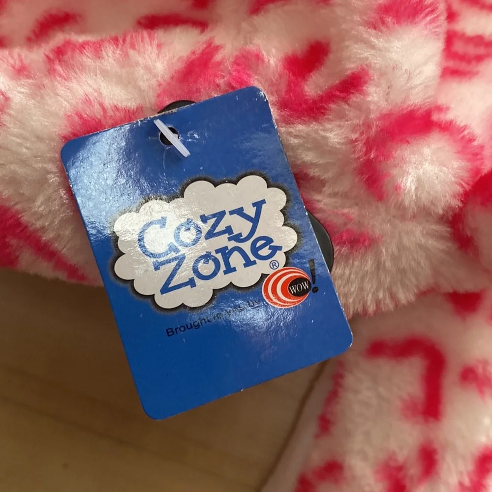 NWT Cozy Zone Kids Long Arm Animal Hat. Hat and mittens.